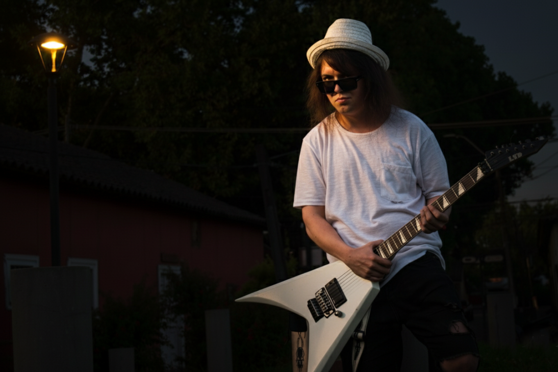 photograph of Chris R. Lillo